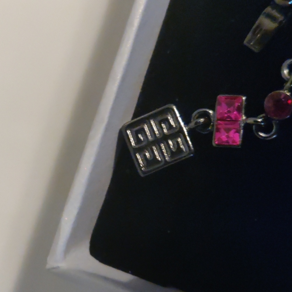 Givenchy Bracelet Nwot Beautiful Pink And Gunmetal - Picture 9 of 12